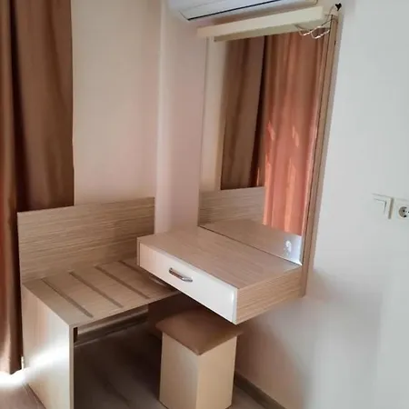 KLEOPATRA DAFFODİl Apartment